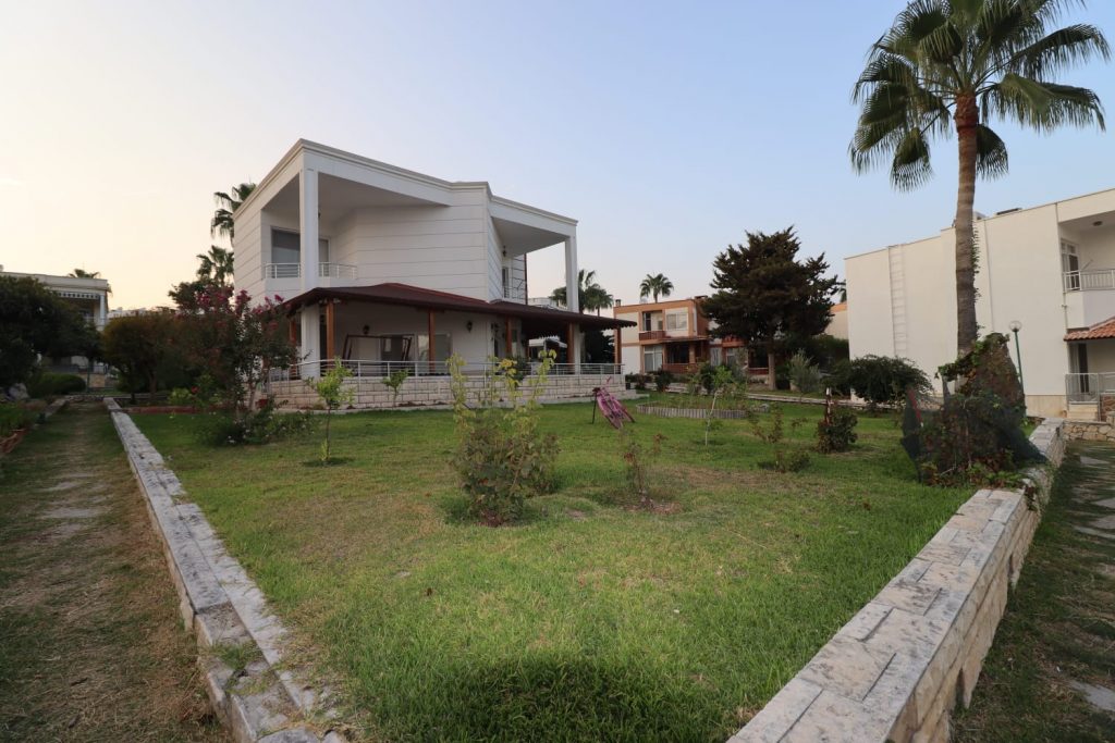 Kumkuyu Altınportakal Sitesi Satılık 4+1 Denize Sıfır Bağımsız  Villa