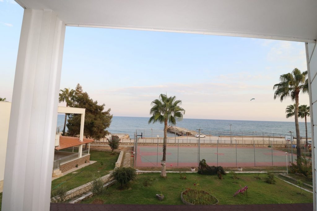 Kumkuyu Altınportakal Sitesi Satılık 4+1 Denize Sıfır Bağımsız  Villa