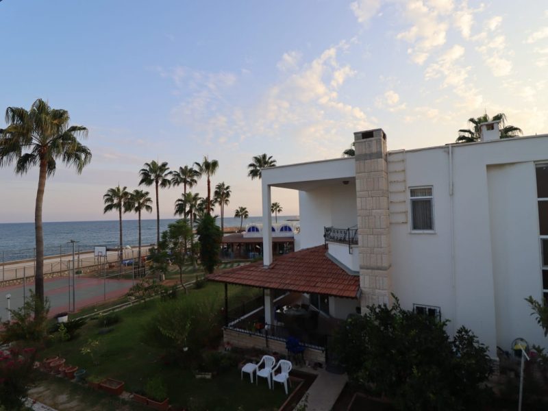 Kumkuyu Altınportakal Sitesi Satılık 4+1 Denize Sıfır Bağımsız Villa