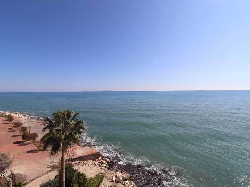 Mersin Ayaş Yakamoz Sitesi Denize Sıfır 3+1 Satılık Yazlık
