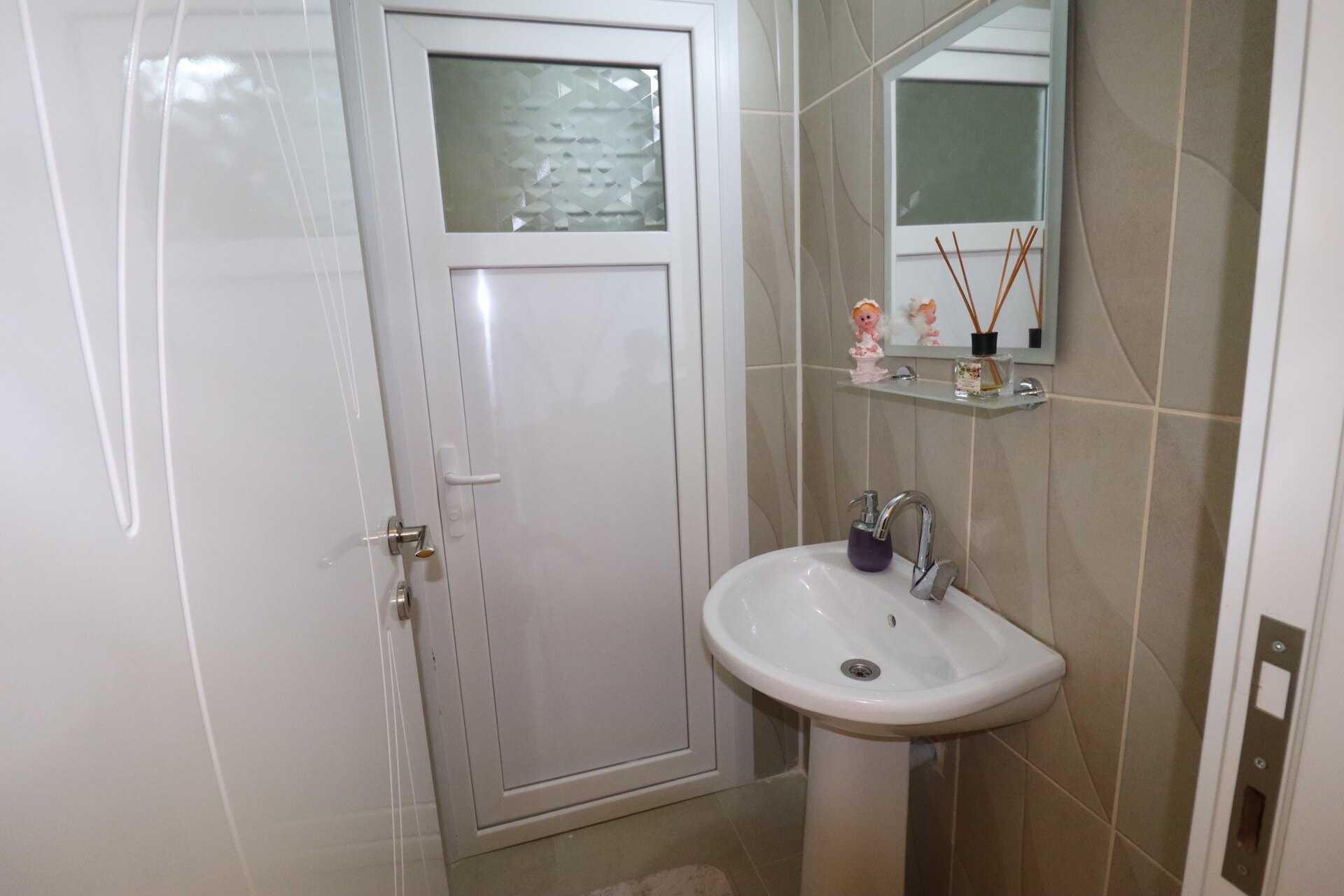  Mersin Erdemli Merkez mah. Onafhankelijke woonkamer 3 + 1 appartement te koop