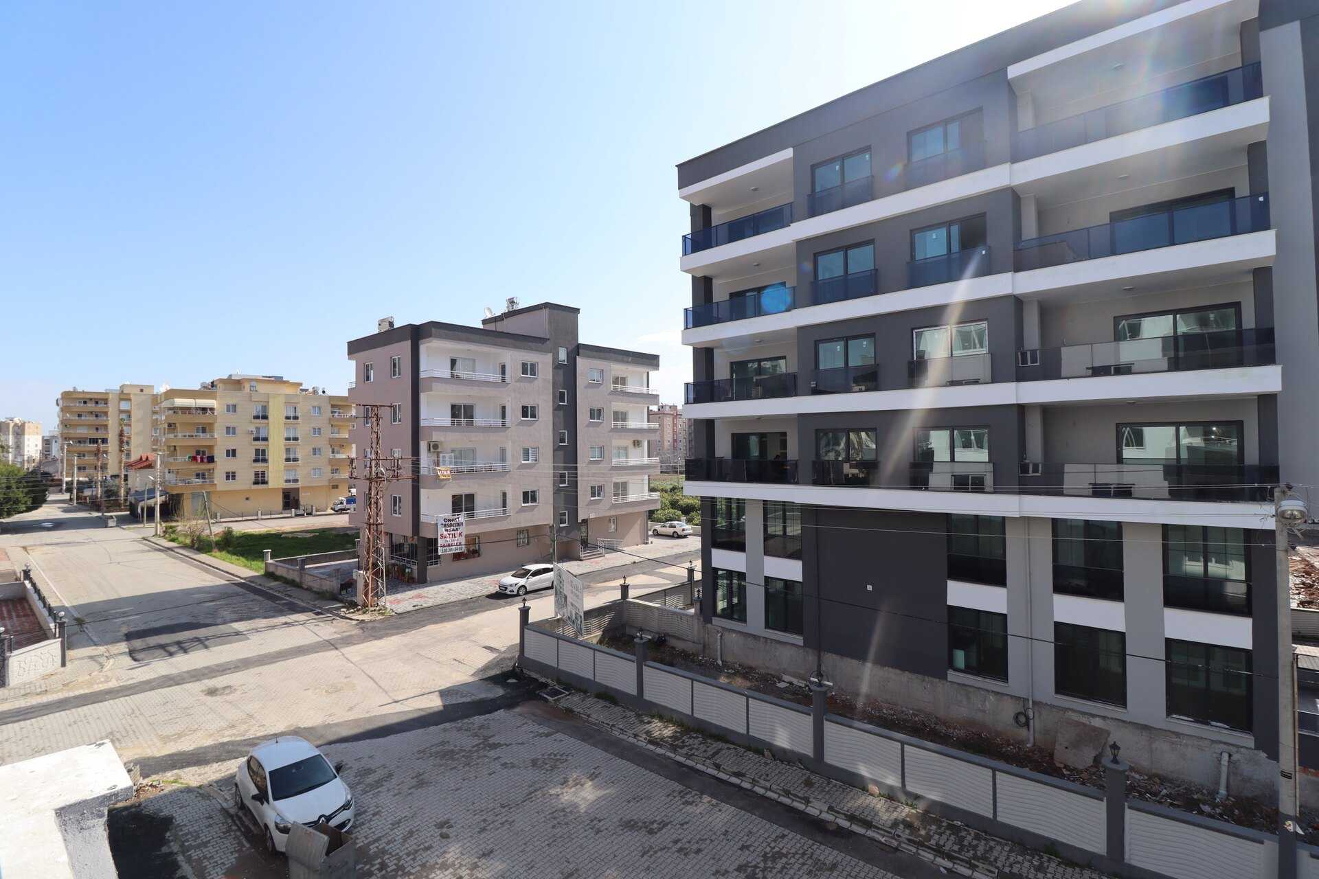 Erdemli Alata Mah 2 + 1 onafhankelijke keuken 3-Front appartement te koop in 2 maanden