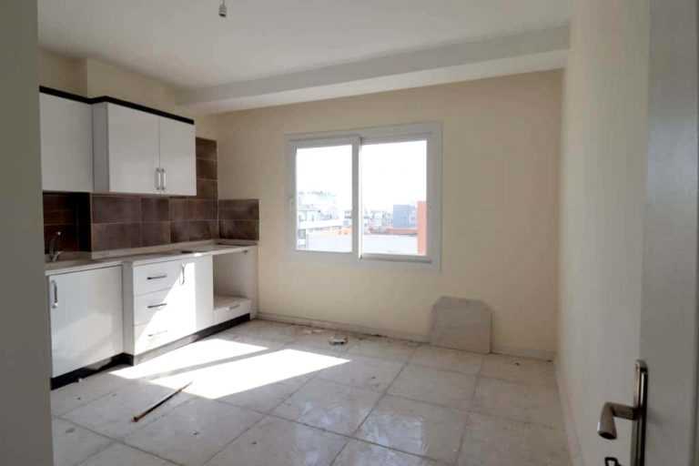 Erdemli Alata mah. D400 Highway Independent Kitchen Apartment mit 2 Schlafzimmern zum Verkauf mit 3 Fronten
