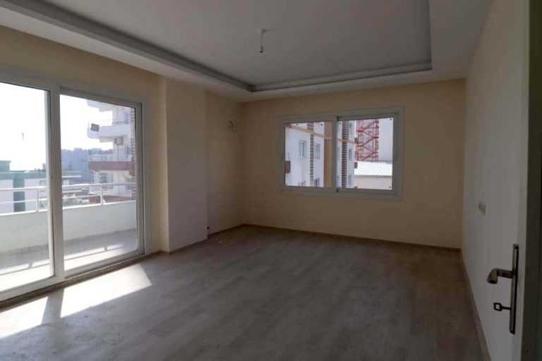 Erdemli Alata mah. D400 Highway Independent Kitchen Apartment mit 2 Schlafzimmern zum Verkauf mit 3 Fronten