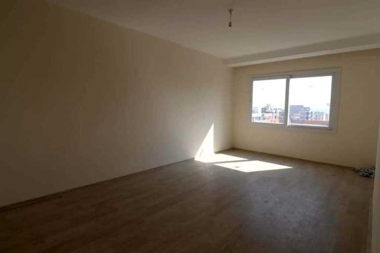 Erdemli Alata mah. D400 Highway Independent Kitchen Apartment mit 2 Schlafzimmern zum Verkauf mit 3 Fronten