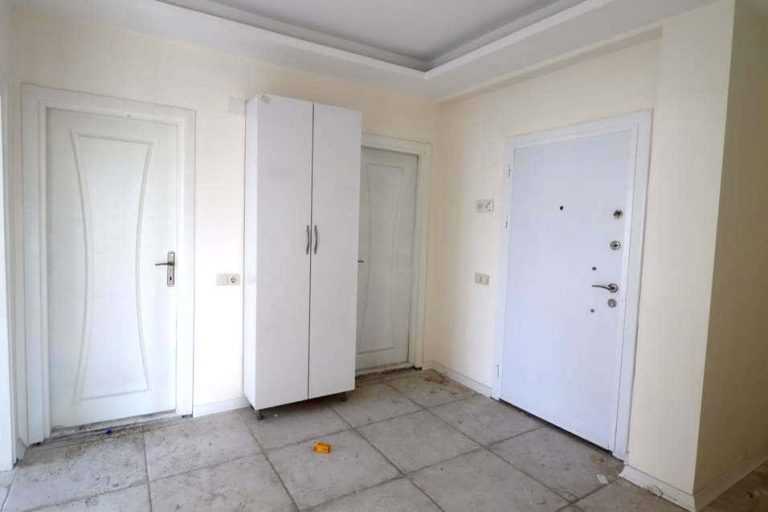 Erdemli Alata mah. D400 Highway Independent Kitchen Apartment mit 2 Schlafzimmern zum Verkauf mit 3 Fronten