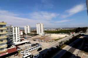 Erdemli Alata mah. D400 Highway Independent Kitchen Apartment mit 2 Schlafzimmern zum Verkauf mit 3 Fronten