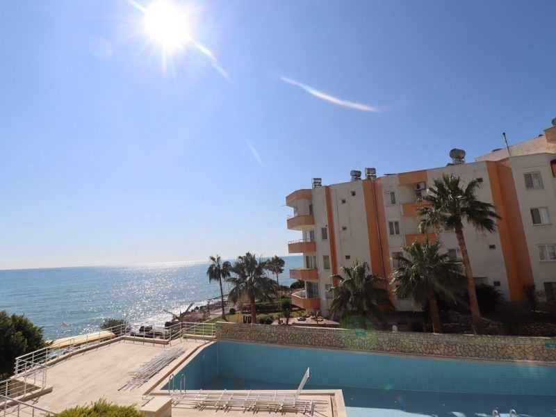Mersin Erdemli Ayaş Denize Sıfır Yakamoz sitesinde Satılık 2+1 Yazlık