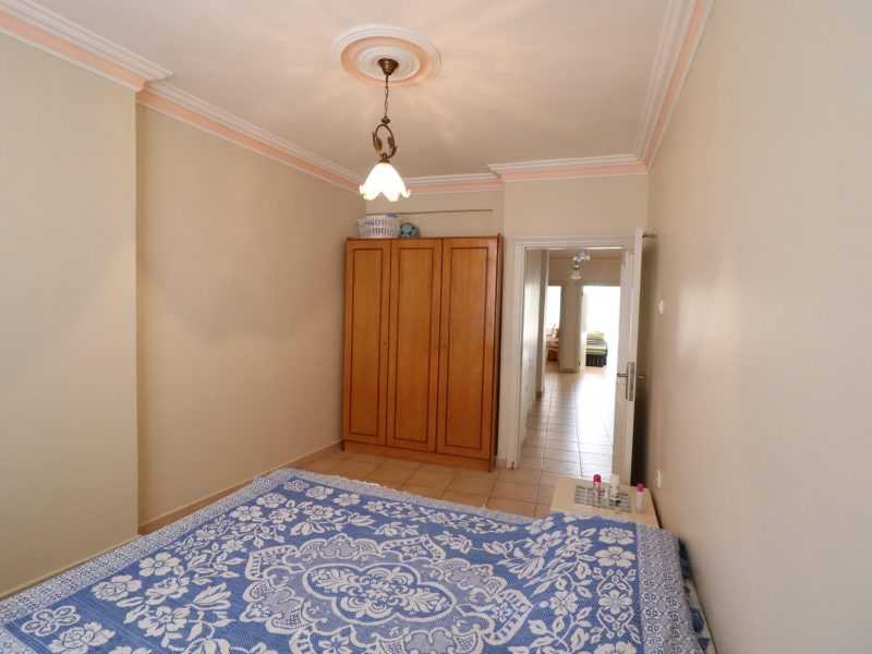 Erdemli Arpaçbahşiş Yıldız Taşı Sitesinde Denize Sıfır Satılık Daire