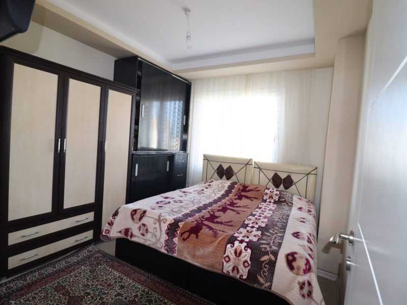 Erdemli Alata Mah. Verda Apt. Satılık 2+1 Geniş Uygun Daire