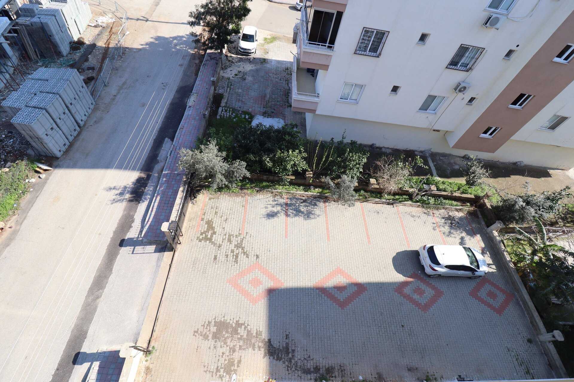 Erdemli Alata Mah. Verda Apt. 2 + 1 Grote, geschikte flat te koop