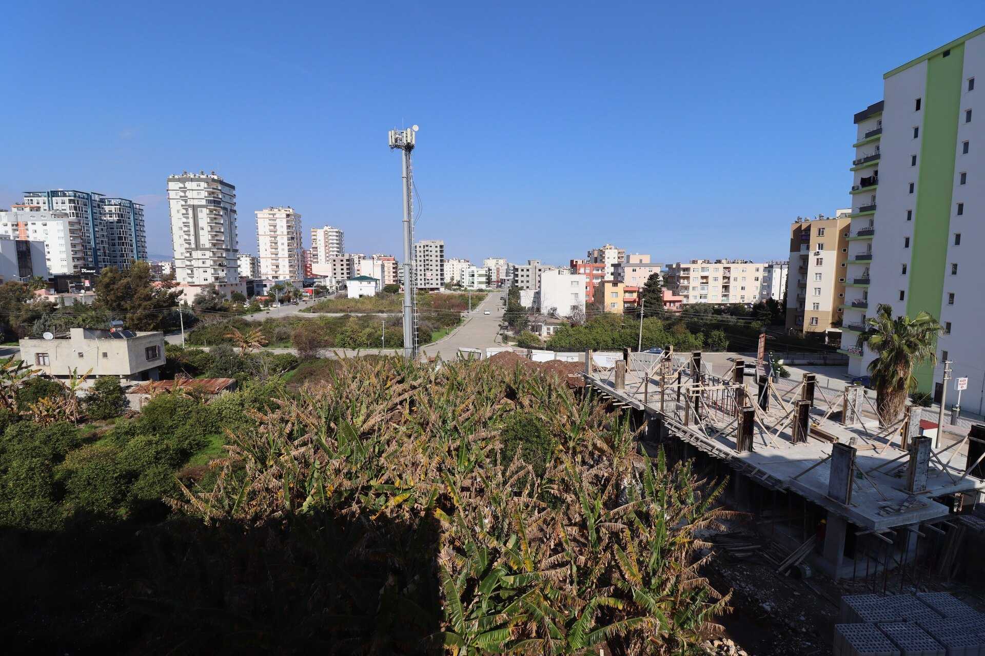 Erdemli Alata Mah. Verda Apt. 2 + 1 Grote, geschikte flat te koop