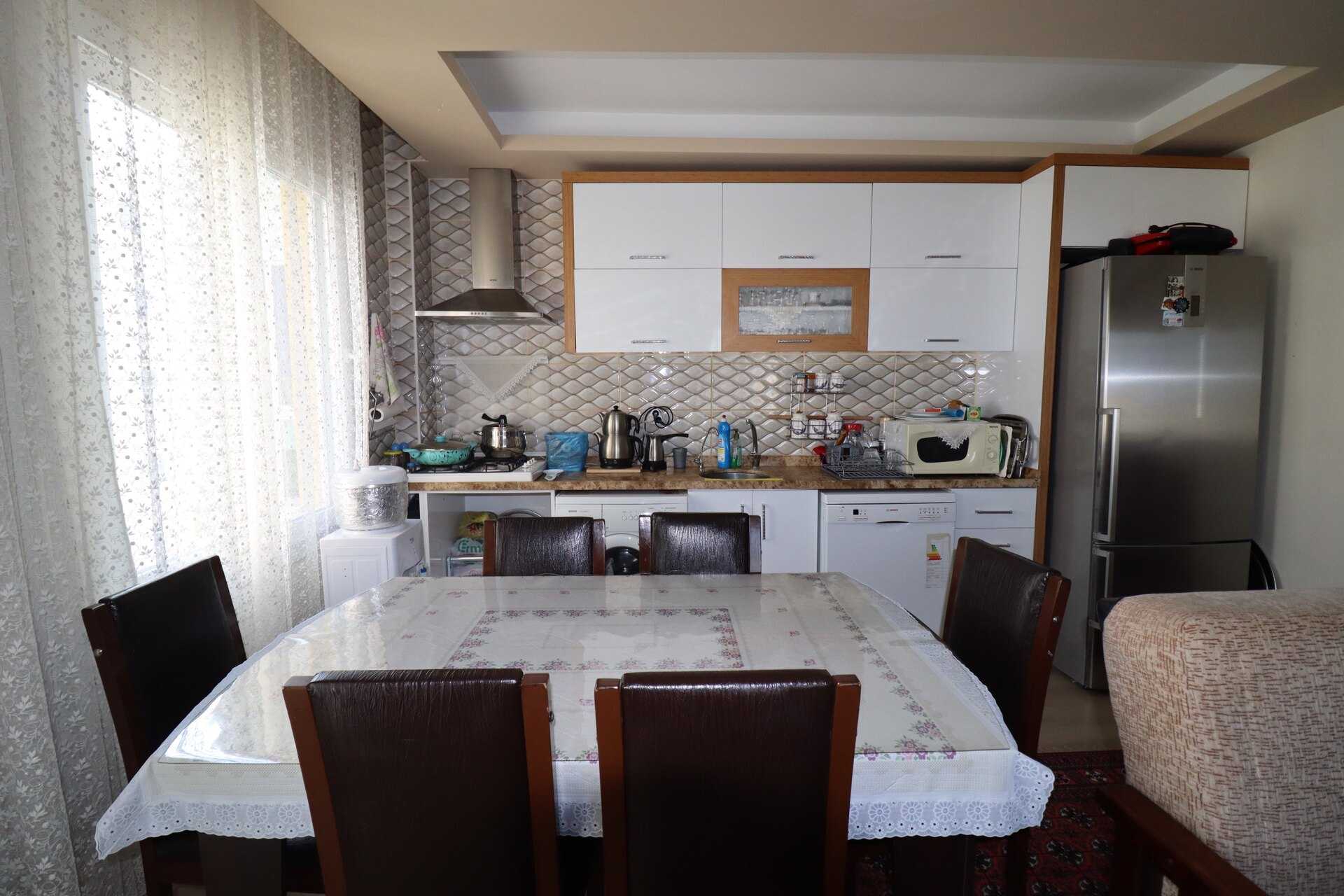 Erdemli Alata Mah. Verda Apt. 2 + 1 Grote, geschikte flat te koop
