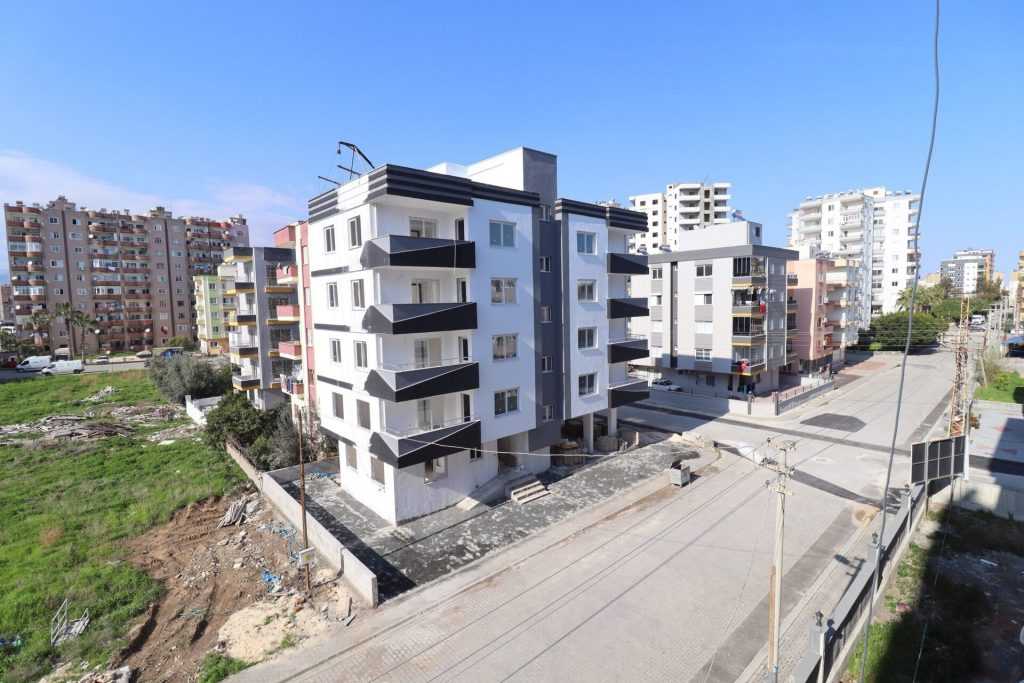 Erdemli Alata Mah. 3 Cepheli Satılık 2+1 Ebeveyn Banyolu Daire