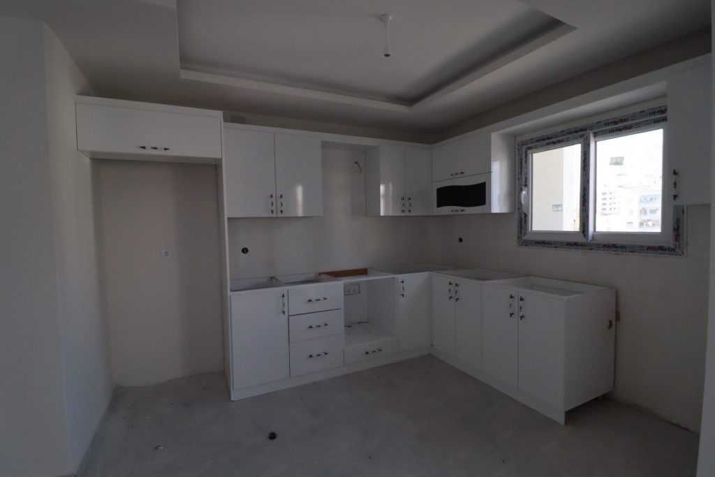 Erdemli Alata Mah. 3 Cepheli Satılık 2+1 Ebeveyn Banyolu Daire