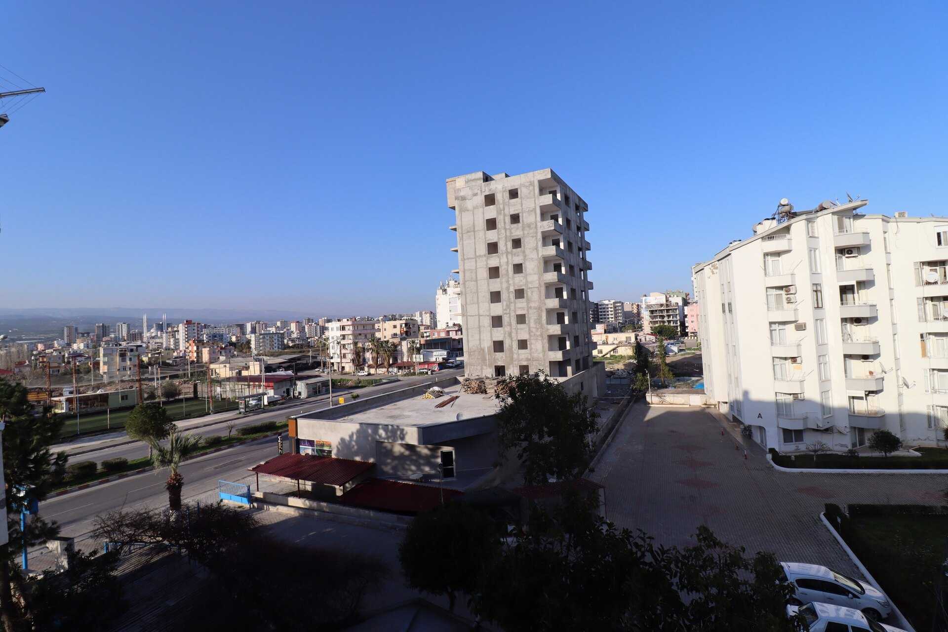 Mersin Erdemli Güzeldağ Compound Zum Verkauf 3 + 1 Wohnung