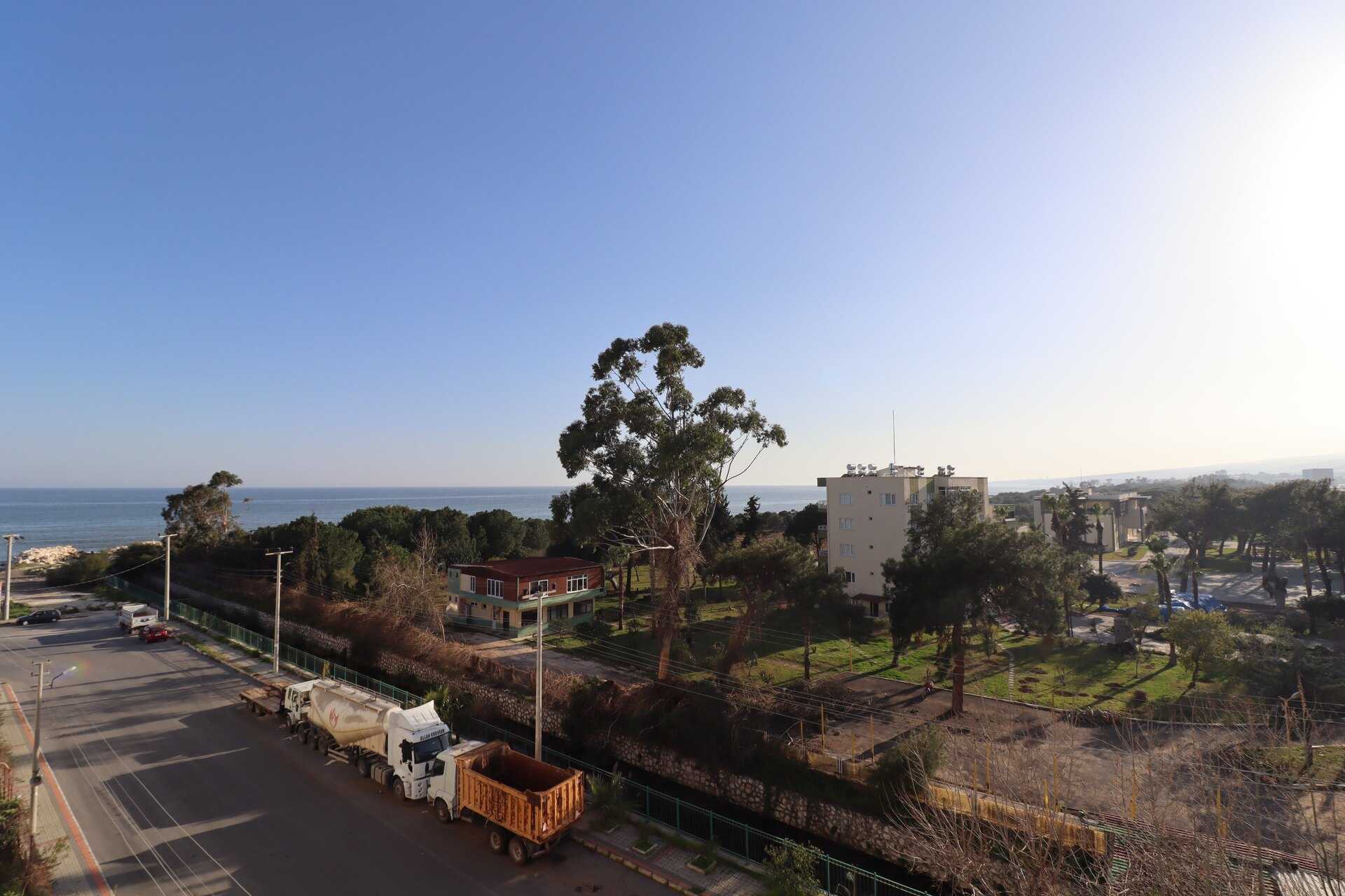 Mersin Erdemli Güzeldağ compound te koop 3 + 1 appartement met zeezicht