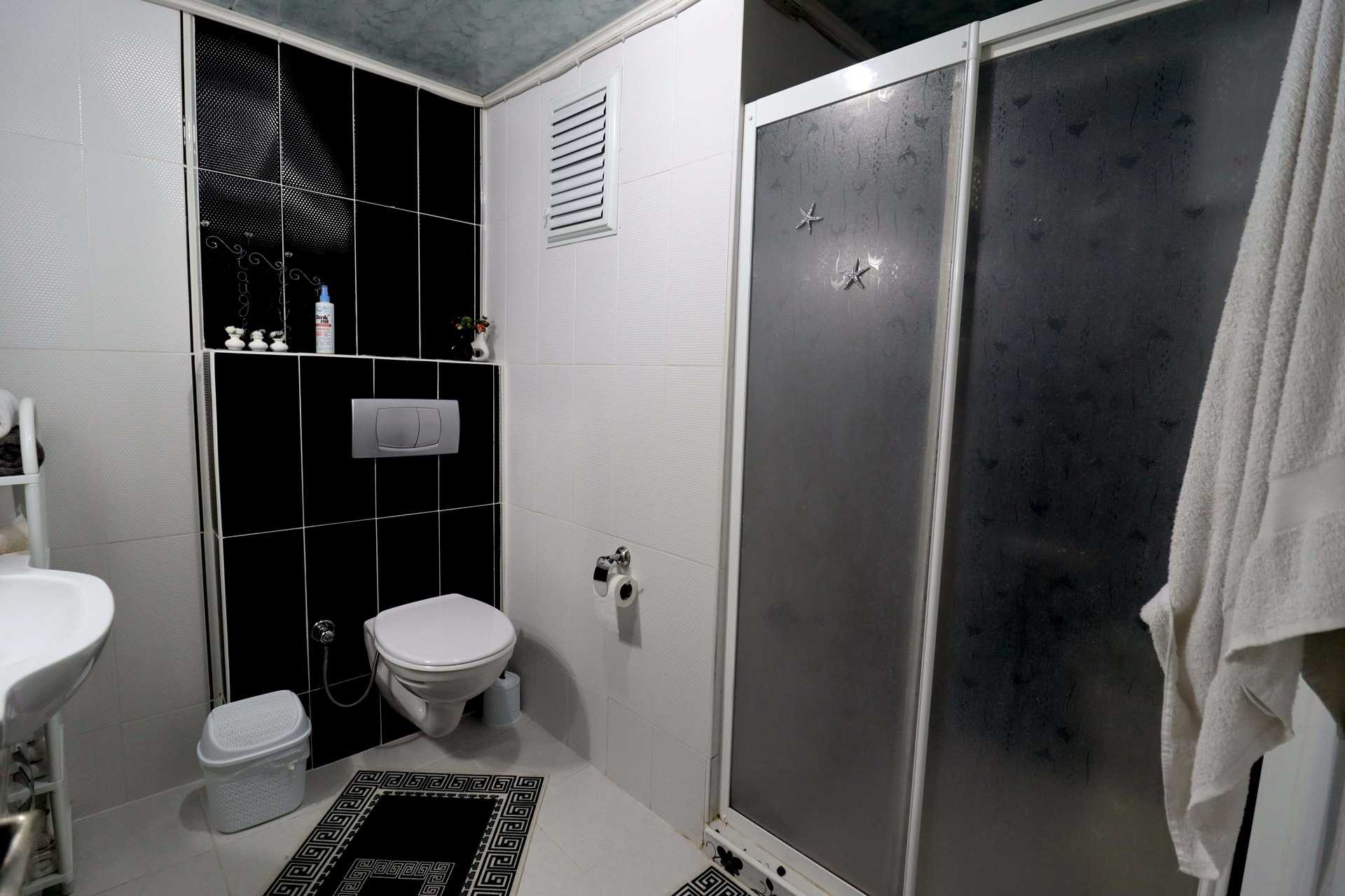 Mersin Erdemli Alata Meerblick Unabhängige Küche 4-seitige 3 + 1 Wohnung zu verkaufen