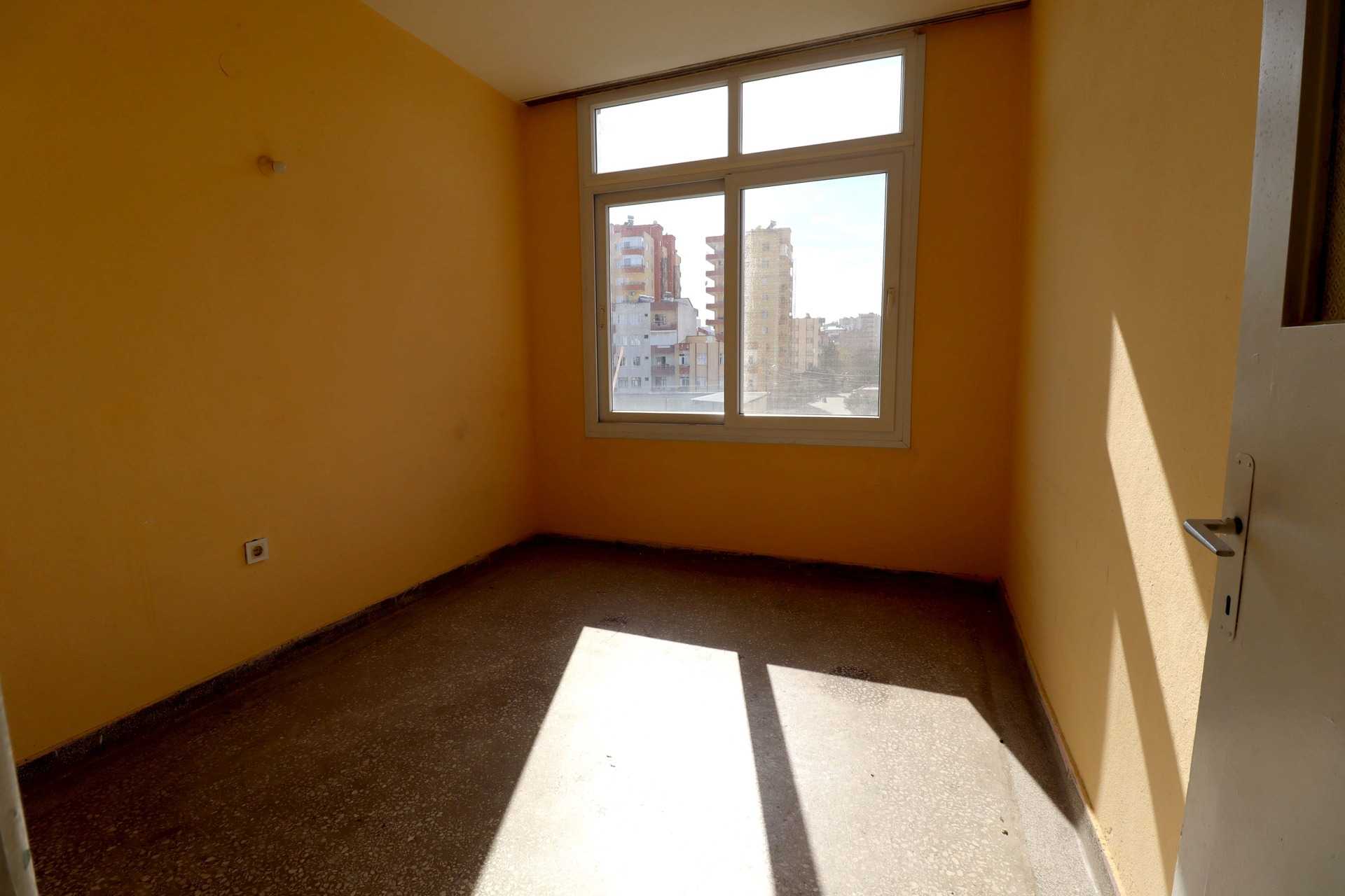 3 + 1 geschikt appartement te koop in Mersin Erdemli Alata