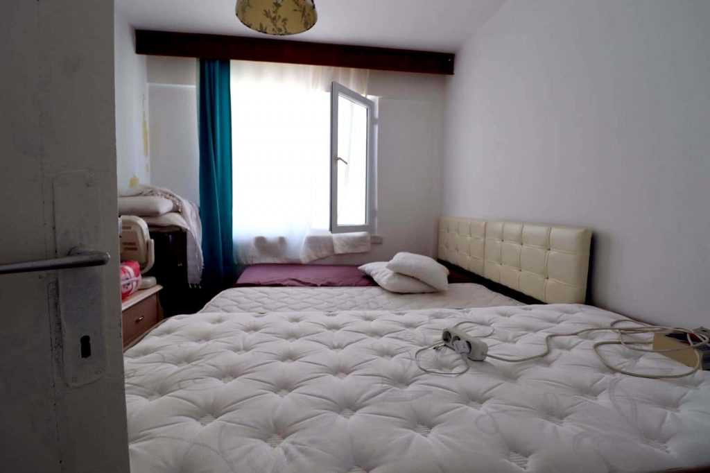 Mersin Erdemli Orfoz Sitesi Denize Sıfır Havuzlu Satılık Eşyalı 2+1 Daire