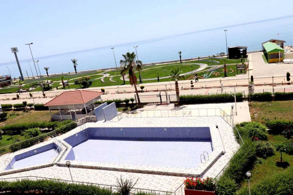 Mersin Erdemli Orfoz Sitesi Denize Sıfır Havuzlu Satılık Eşyalı 2+1 Daire