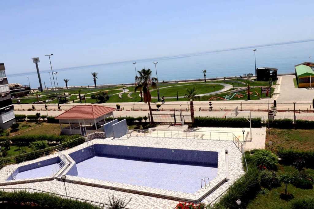 Mersin Erdemli Orfoz Sitesi Denize Sıfır Havuzlu Satılık Eşyalı 2+1 Daire