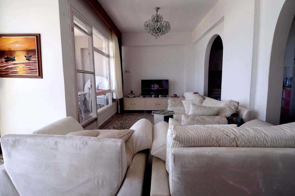 Mersin Erdemli Orfoz Sitesi Denize Sıfır Havuzlu Satılık Eşyalı 2+1 Daire