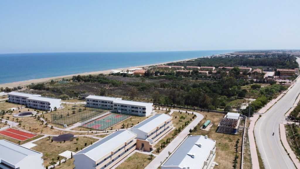 MERSİN SİLİFKE ATAKENTTE DENIZE YAKIN SATILIK TARLA