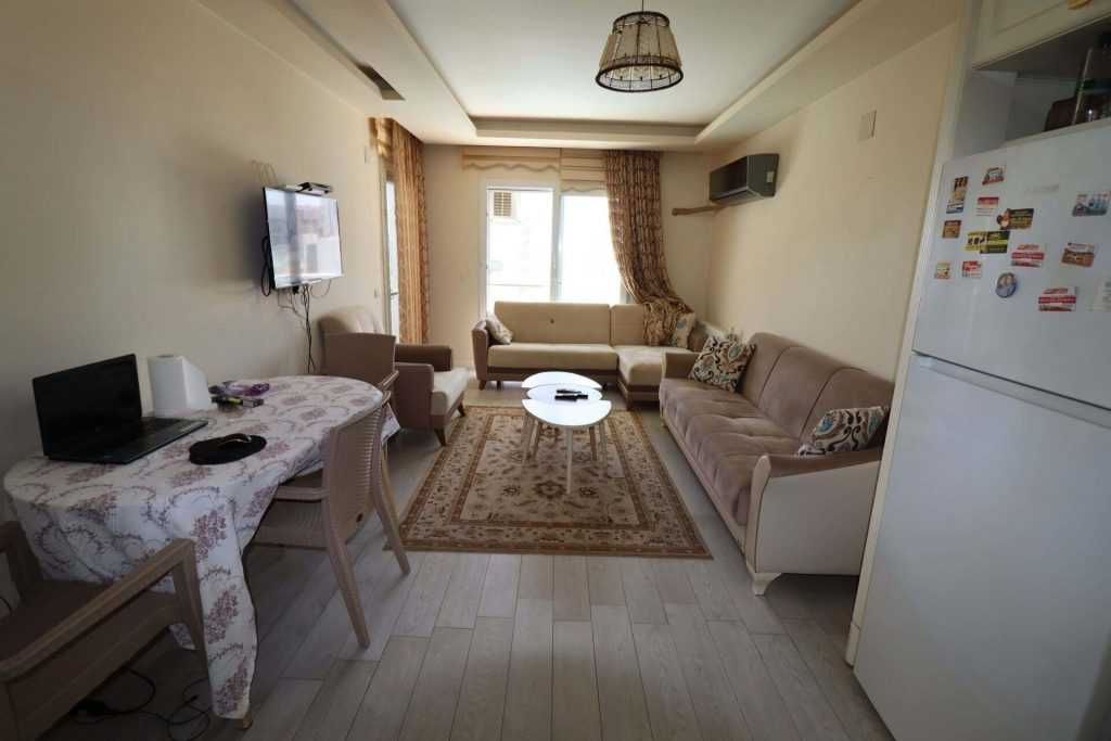 ERDEMLİ TÖMÜK CLASS SİTESİNDE EŞYALI KELEPİR SATILIK 1+1 DAİRE