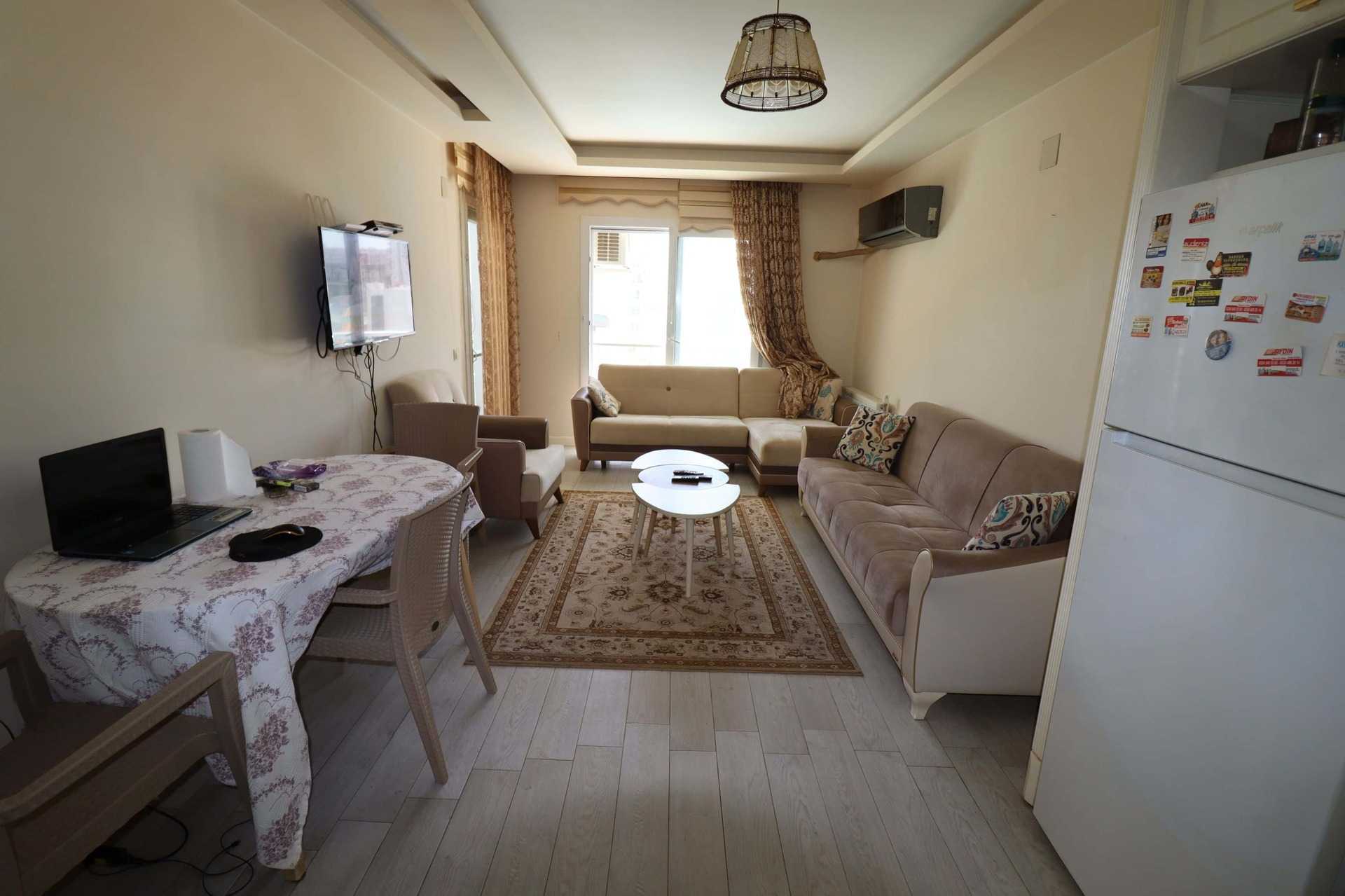 ERDEMLİ TÖMÜK CLASS SİTESİNDE EŞYALI KELEPİR SATILIK 1+1 DAİRE