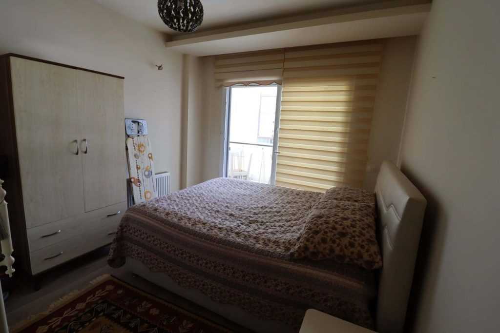 ERDEMLİ TÖMÜK CLASS SİTESİNDE EŞYALI KELEPİR SATILIK 1+1 DAİRE