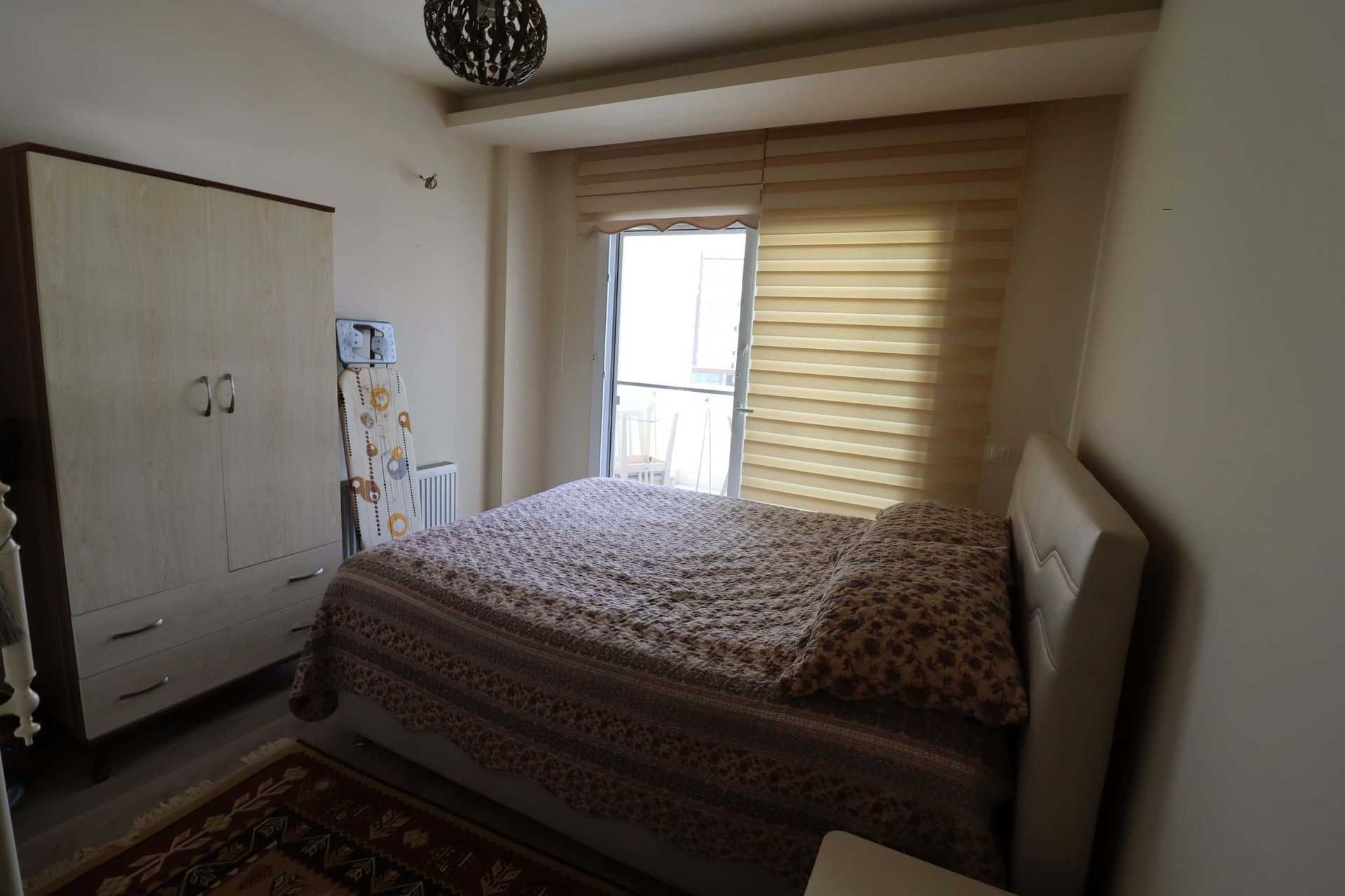 ERDEMLİ TÖMÜK CLASS SİTESİNDE EŞYALI KELEPİR SATILIK 1+1 DAİRE