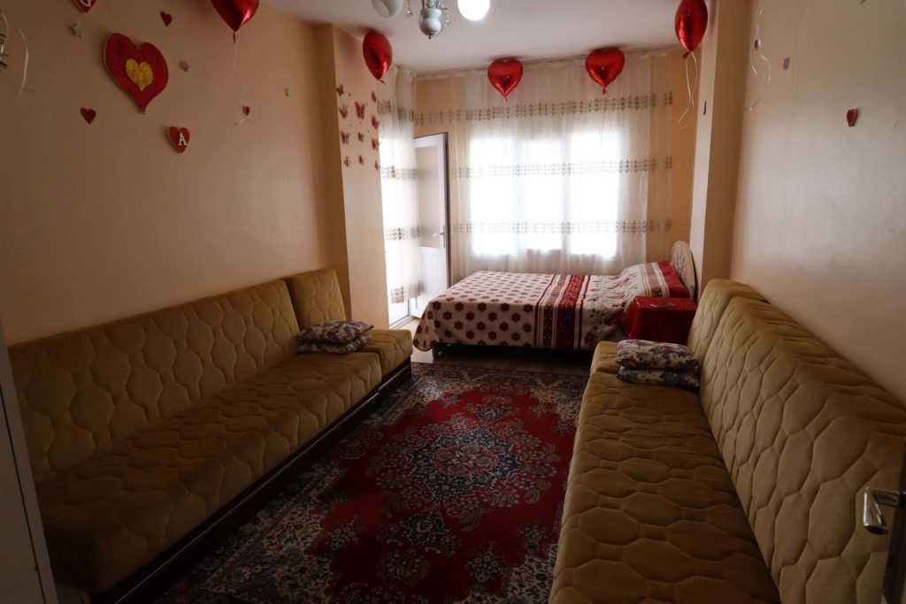 ERDEMLİ MERKEZDE DENİZE YAKIN SATILIK 3+1 DAİRE