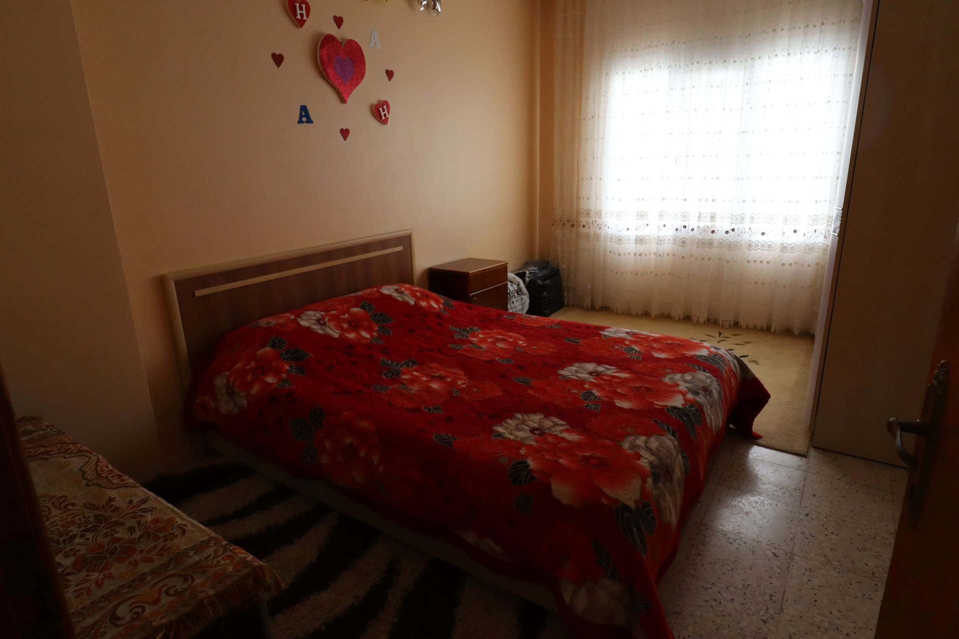 3 + 1 FLAT TE KOOP IN DE BUURT VAN DE ZEE IN ERDEMLİ CENTER