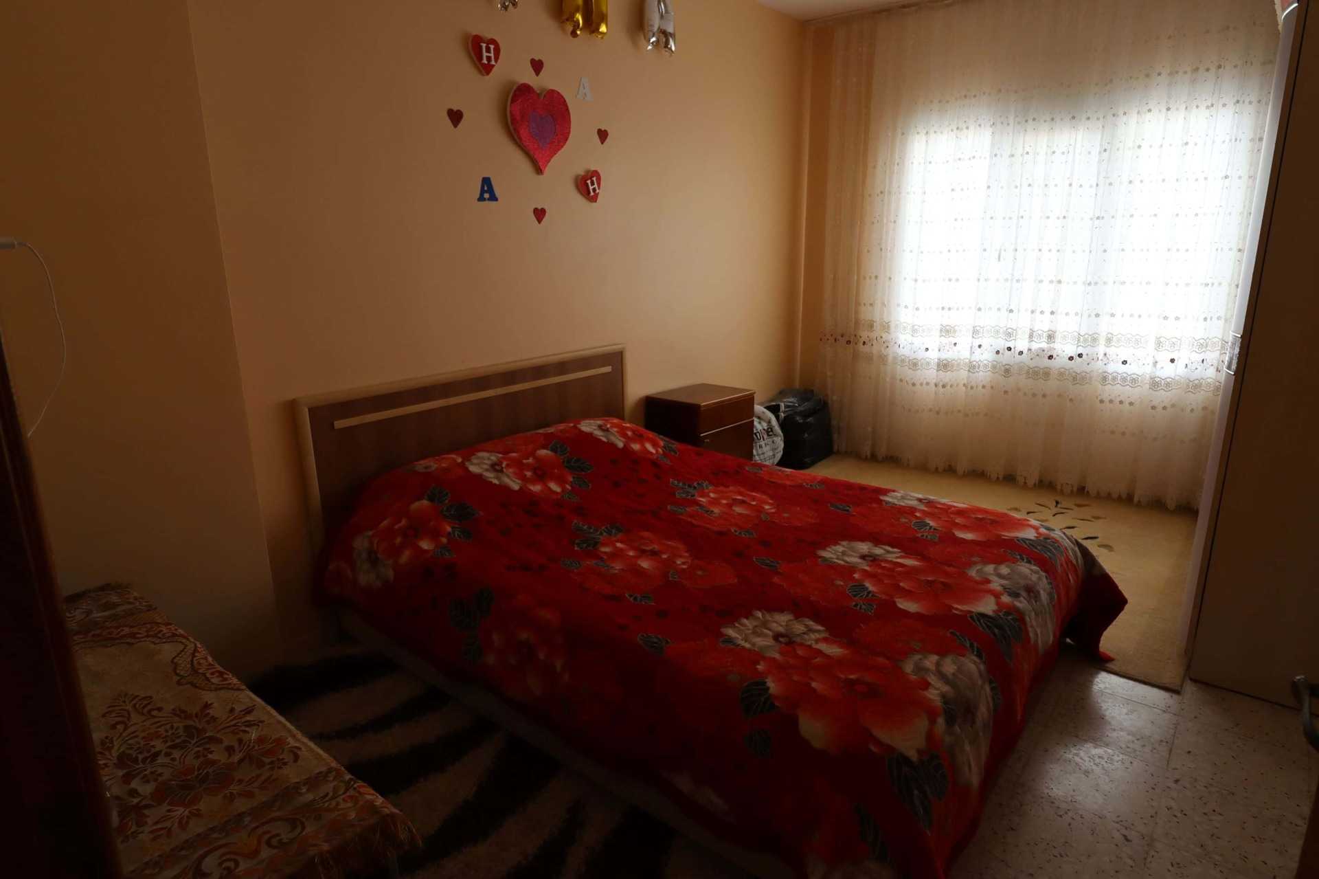 3 + 1 FLAT TE KOOP IN DE BUURT VAN DE ZEE IN ERDEMLİ CENTER