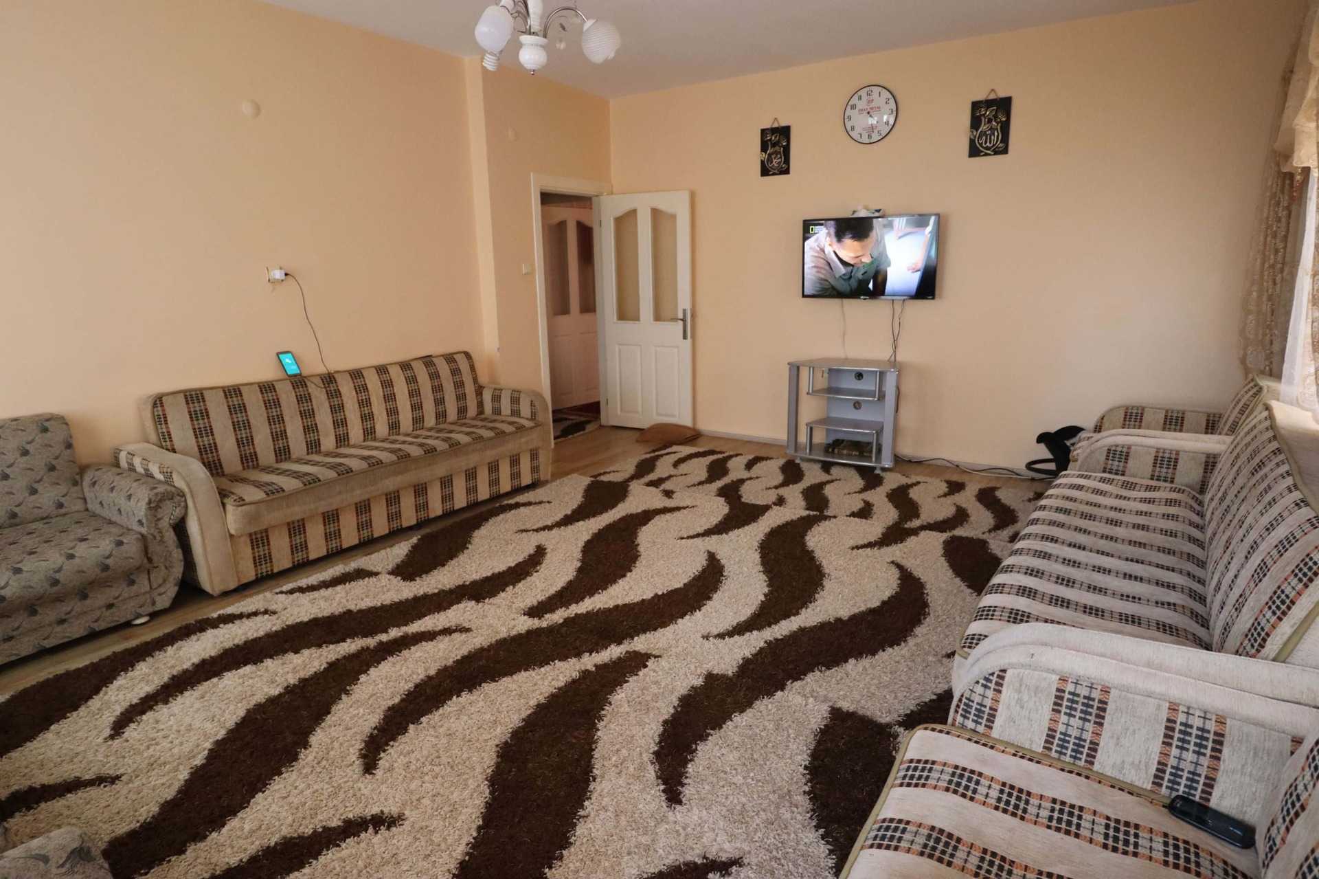 3 + 1 FLAT TE KOOP IN DE BUURT VAN DE ZEE IN ERDEMLİ CENTER