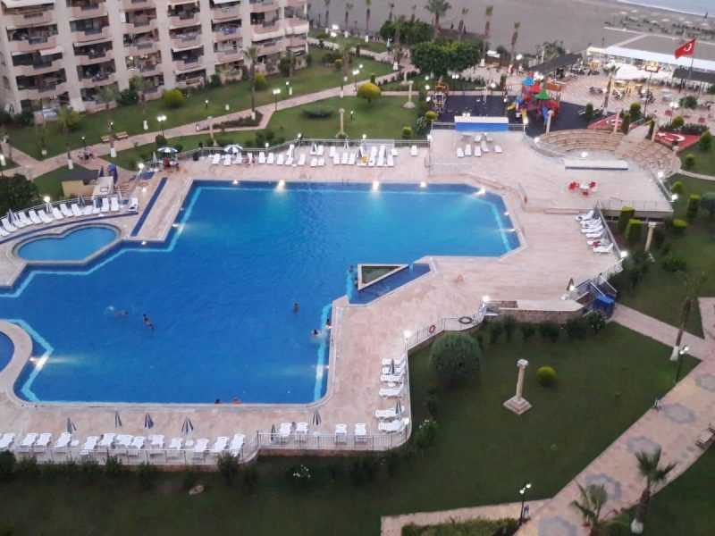 Mersin Çeşmeli Altunören 2 Sitesi Denize Sıfır Satılık Kafa Daire