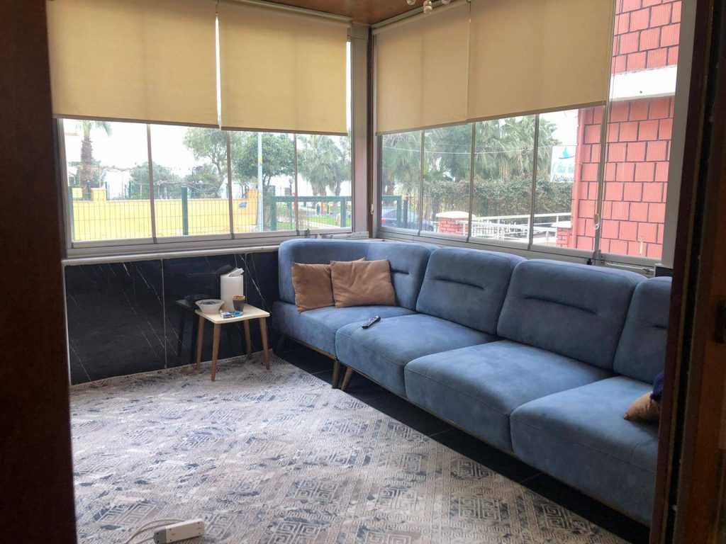 MEZİTLİDE SATILIK DENİZ MANZARALI LÜKS YAPILI VİLLA