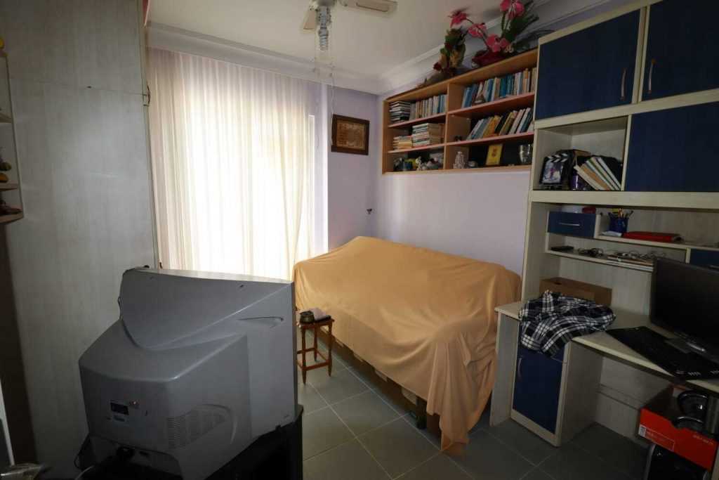 MERSİN KARGIPINARI GÜNEŞHAN SİTESİNDE SATILIK DAİRE