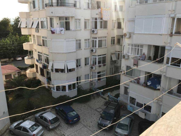 ERDEMLİ GÜZELDAĞ SİTESİ EŞYALI SATILIK 2+1 DAİRE