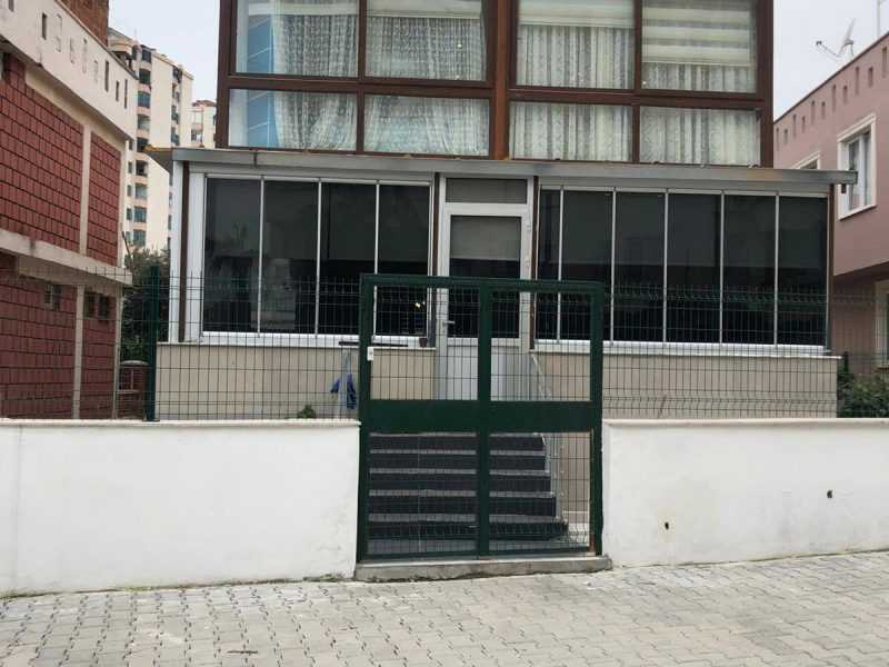 MEZİTLİDE SATILIK DENİZ MANZARALI LÜKS YAPILI VİLLA