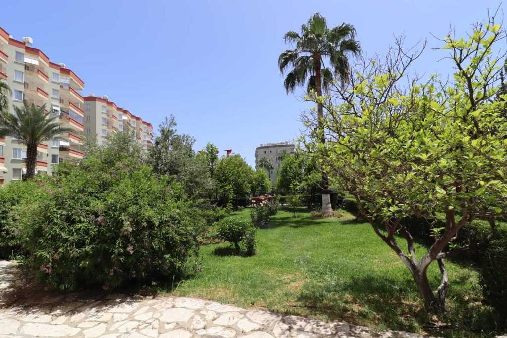 MERSİN KARGIPINARI GÜNEŞHAN SİTESİNDE SATILIK DAİRE