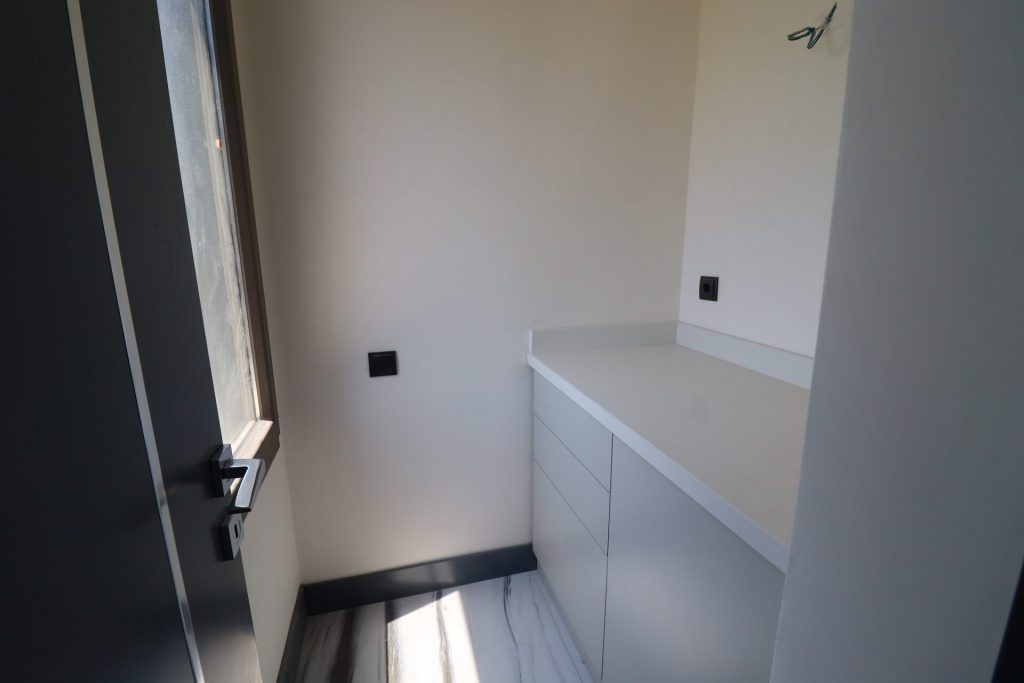 MERSİN ARPAÇBAHŞİŞ KAYIKÇIOĞLU’NDA SATILIK LÜKS 4+1 DAİRE
