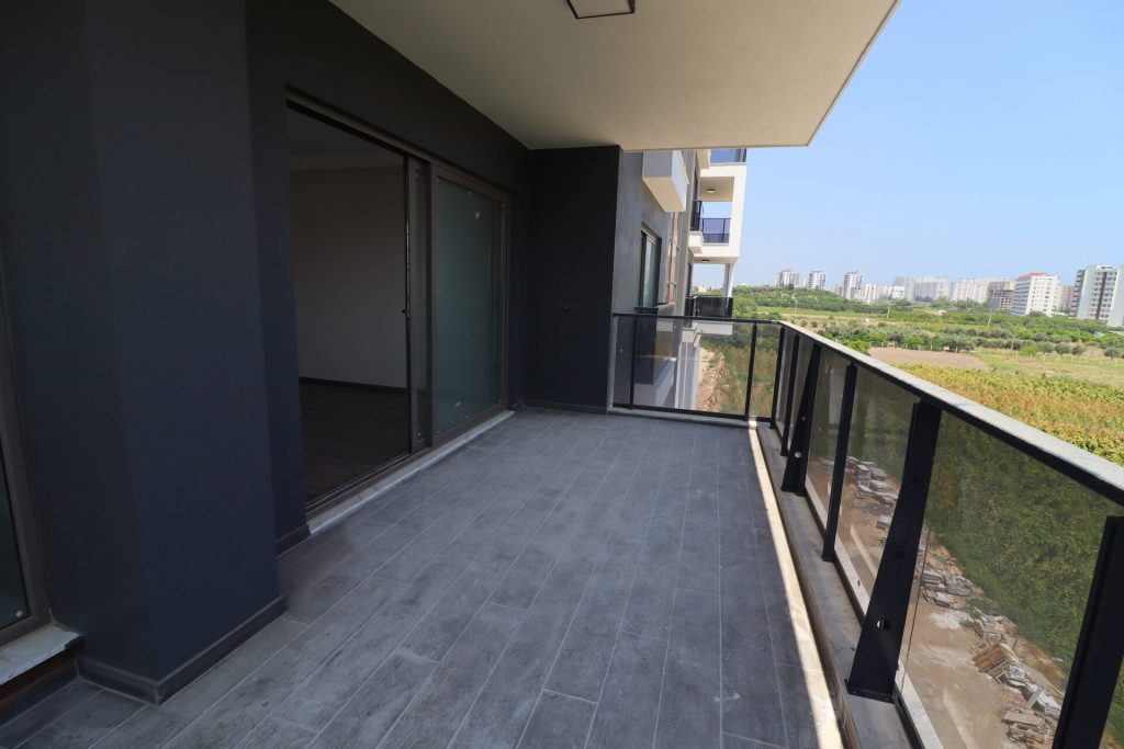 MERSİN ARPAÇBAHŞİŞ KAYIKÇIOĞLU’NDA SATILIK LÜKS 4+1 DAİRE