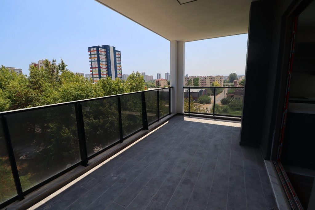 MERSİN ARPAÇBAHŞİŞ KAYIKÇIOĞLU’NDA SATILIK LÜKS 4+1 DAİRE