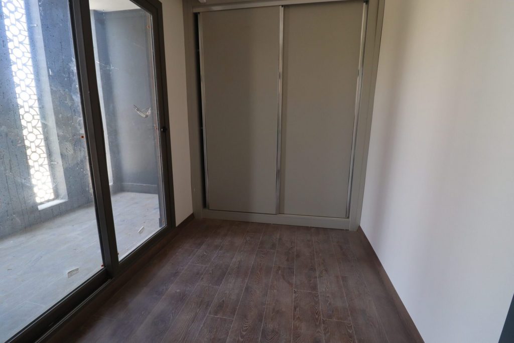 MERSİN ARPAÇBAHŞİŞ KAYIKÇIOĞLU’NDA SATILIK LÜKS 4+1 DAİRE