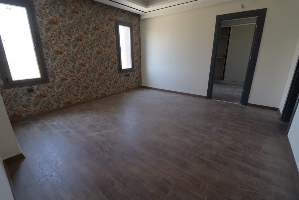 MERSİN ARPAÇBAHŞİŞ KAYIKÇIOĞLU’NDA SATILIK LÜKS 4+1 DAİRE
