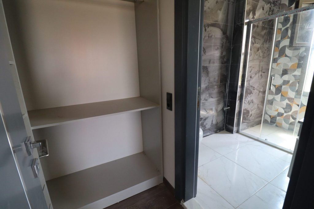 MERSİN ARPAÇBAHŞİŞ KAYIKÇIOĞLU’NDA SATILIK LÜKS 4+1 DAİRE
