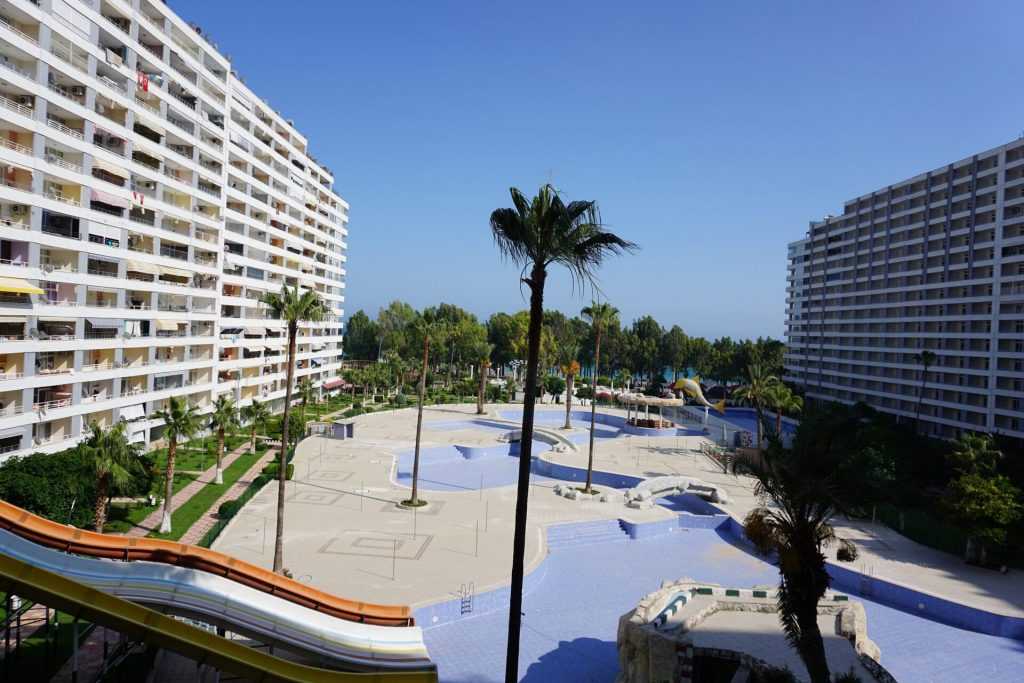 TÖMÜK DOĞAN AQUAPARK SİTESİ DAĞ DENİZ CEPHELİ SATILIK 1+1 DAİRE