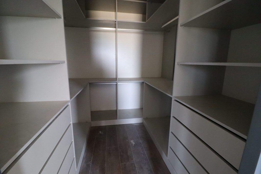 MERSİN ARPAÇBAHŞİŞ KAYIKÇIOĞLU’NDA SATILIK LÜKS 4+1 DAİRE